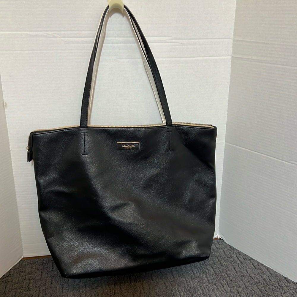 Calvin Klein Fragrance Women’s Bag With Interior Pocket Polyester Lining